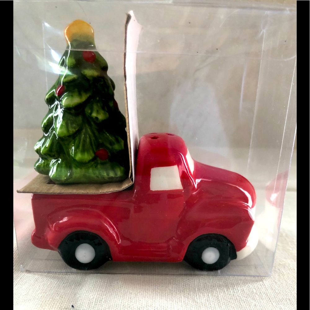Christmas Red Truck Salt And Pepper Shaker NEW